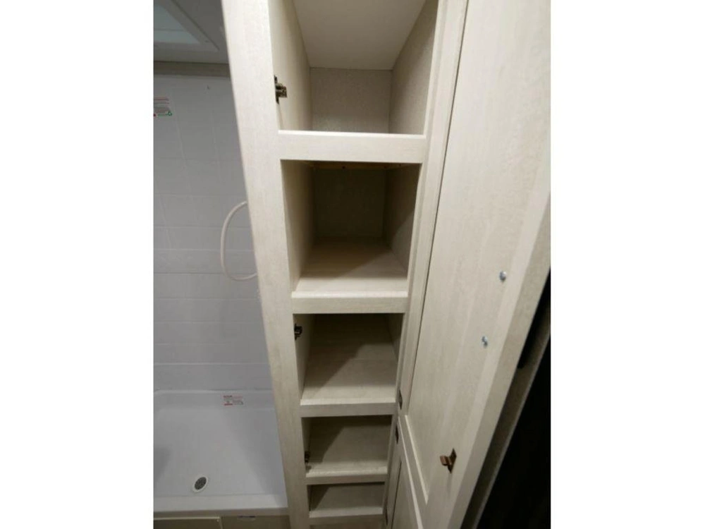 2022 Shasta 25rb alt