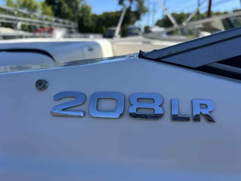 2020 Stingray Boat Co 208 LR **SEULEMENT 67 HEURES!!** thumbnail 13