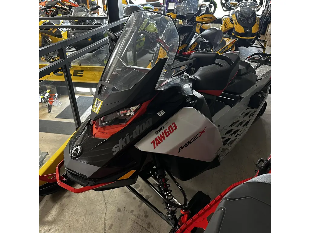 2022 Ski-Doo MXZ 850 XRS