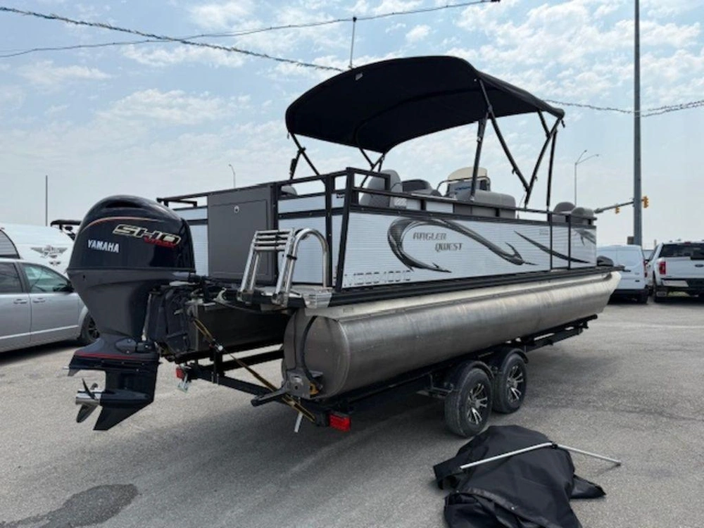 2023 Angler Qwest 8522 All Sport 2-tube alt