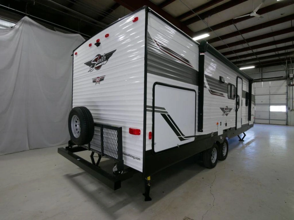 2022 Shasta 25rb alt