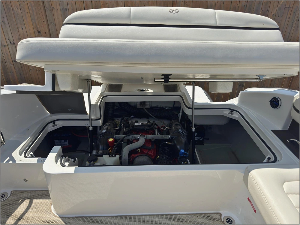 2016 Cobalt Boats R5 No Luxury Tax* alt