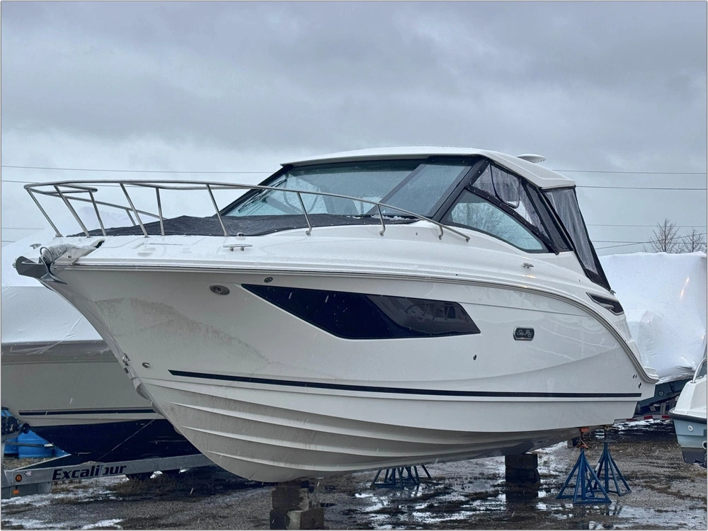 2025 Sea Ray Sundancer 320 alt