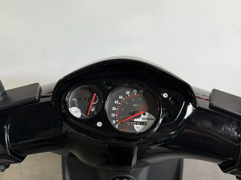 PIAGGIO TYPHOON 2026