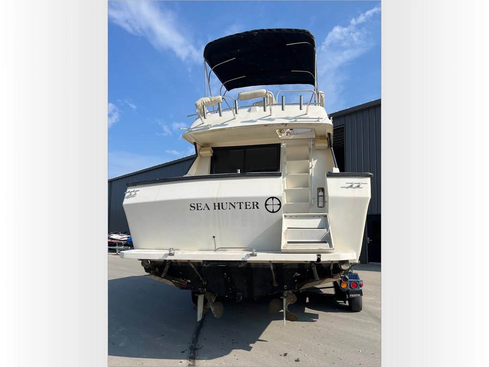 1989 Mainship Motor Yachts Mediterranean 35 No Luxury Tax* alt