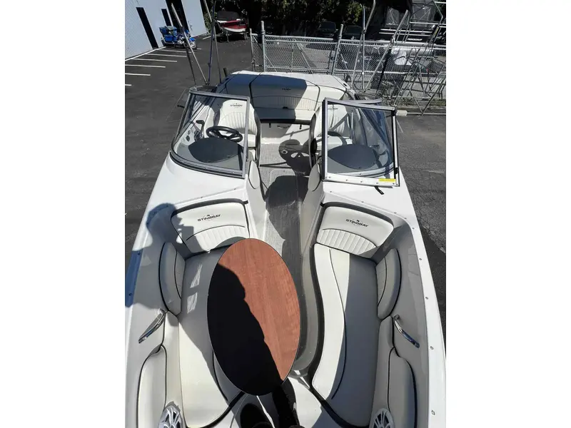 2020 Stingray Boat Co 208 LR **SEULEMENT 67 HEURES!!** thumbnail 21