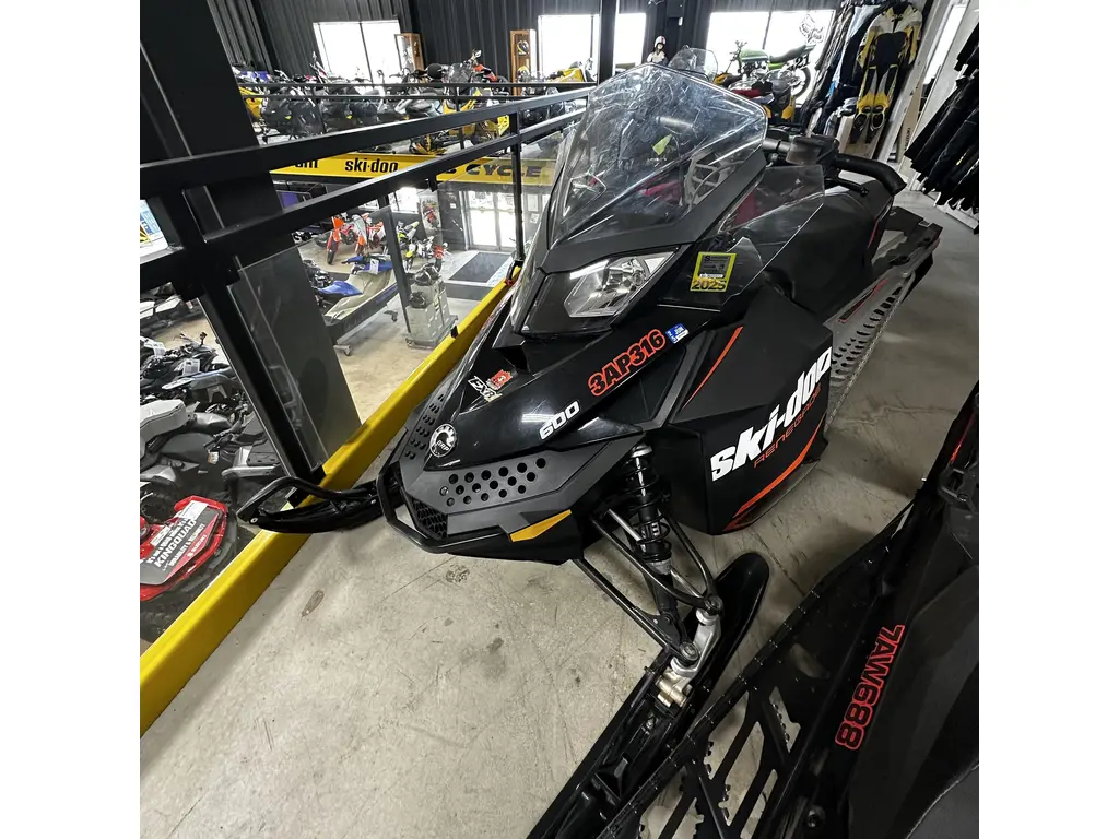 2018 Ski-Doo RENEGADE 600 SPORT