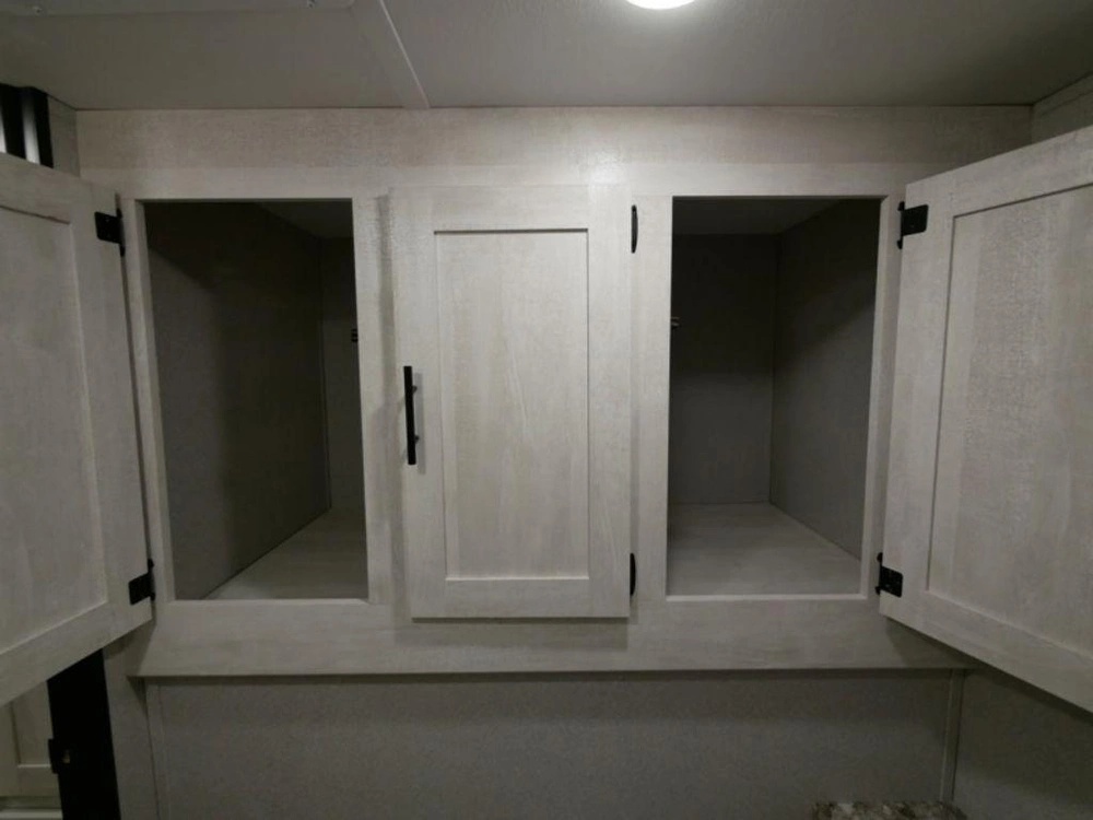 2022 Shasta 25rb alt