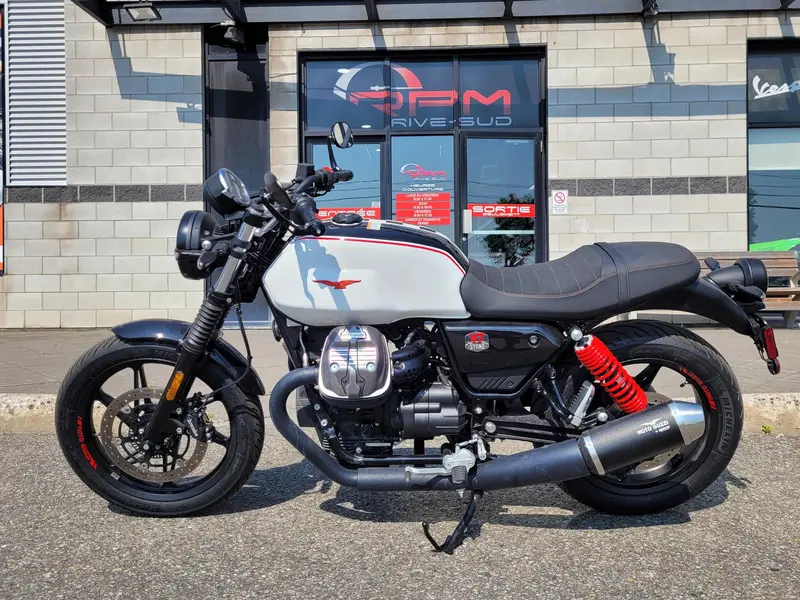 2024 Moto Guzzi V7 STONE TEN DÉMO 109 KM