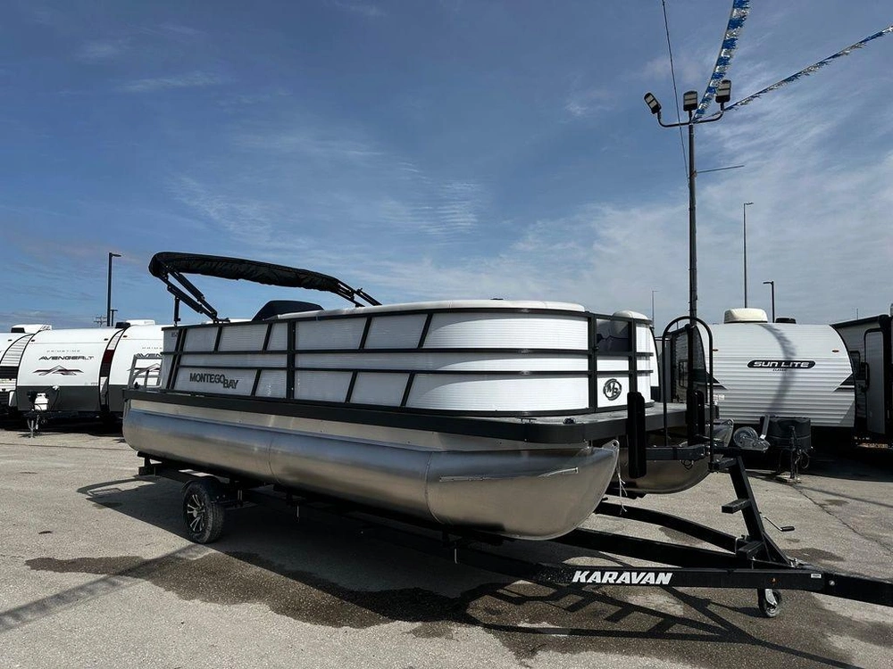 2025 Montego Bay 8520 Deluxe Cruising Pontoon alt