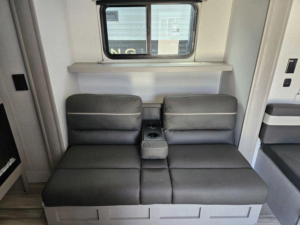 2023 Coachmen Viking 17mbs