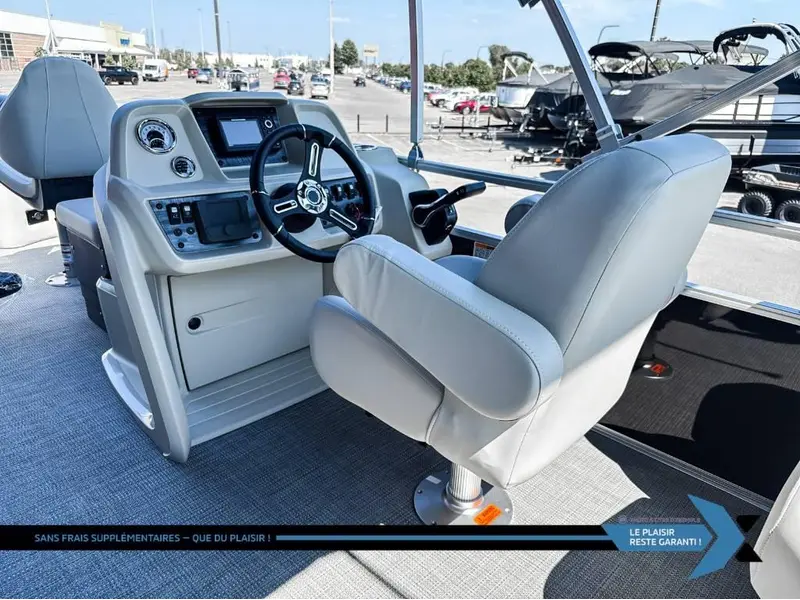 Starcraft Ponton LX 18F Fish de pêche moteur Suzuki 60HP inclus 2025