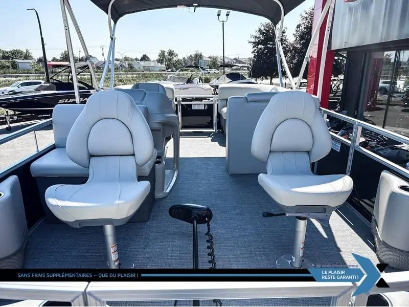 Starcraft Ponton LX 18F Fish de pêche moteur Suzuki 60HP inclus 2025