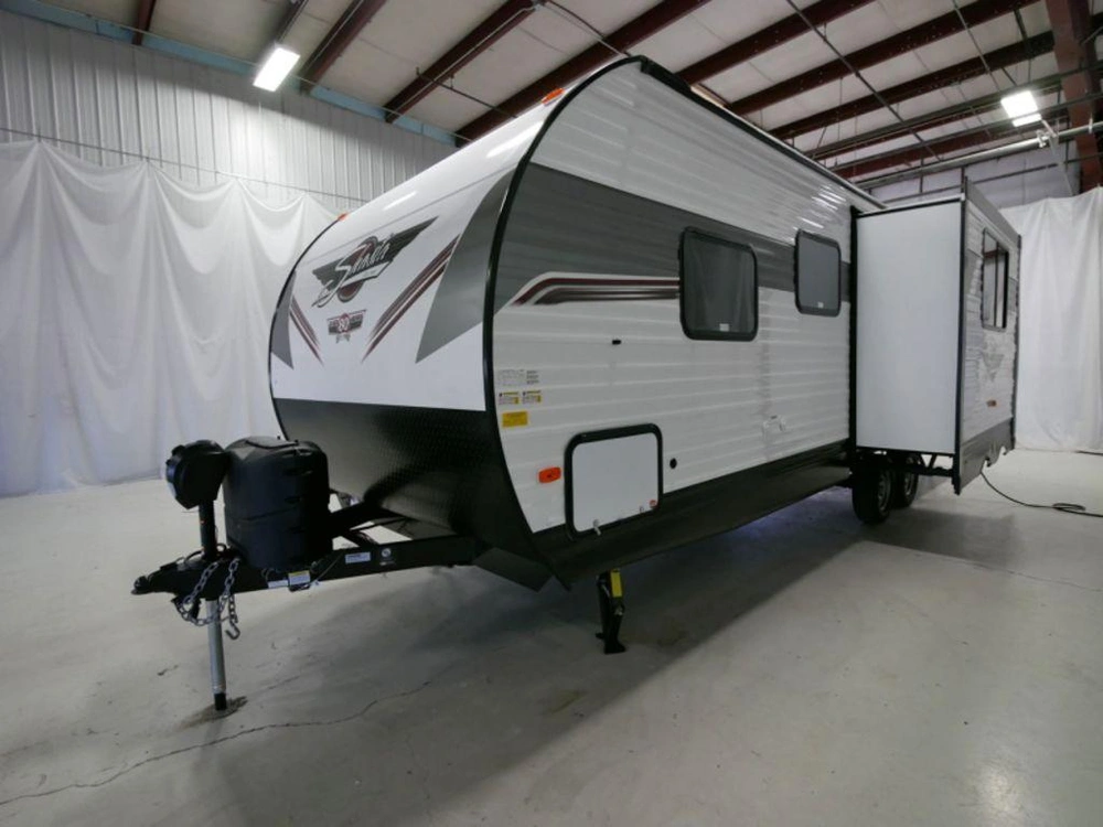 2022 Shasta 25rb alt