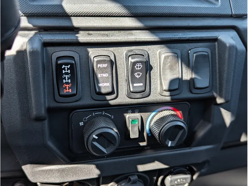 2026 Polaris Ranger XP 1000 NorthStar Edition Ultimate // Stealth Gray thumbnail 15