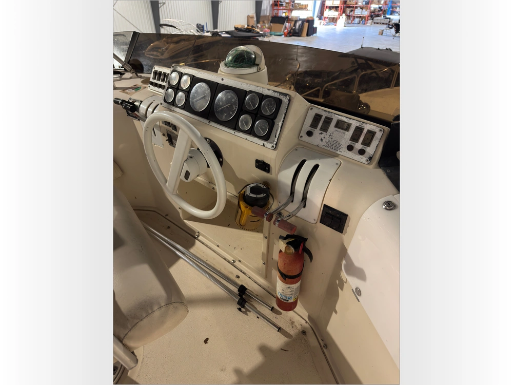 1989 Mainship Motor Yachts Mediterranean 35 No Luxury Tax* alt