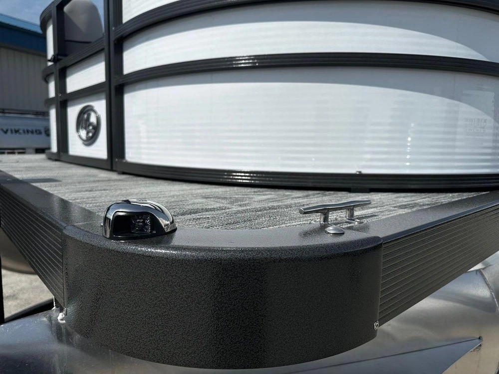 2025 Montego Bay 8520 Deluxe Cruising Pontoon alt