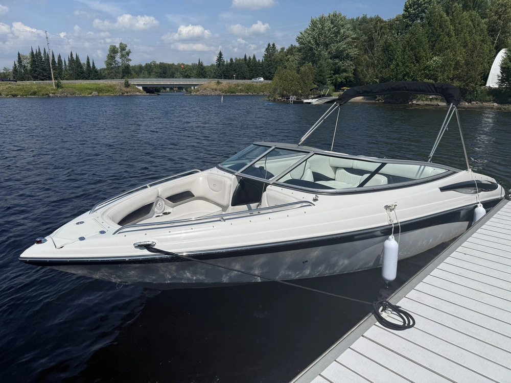 2011 Crownline 21' Mercruiser 350 Mag alt