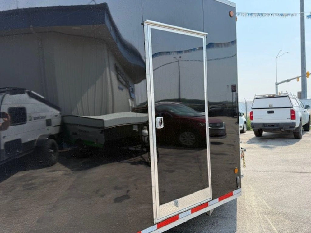 2025 Cjay Trailers Fx9 8.5'x20' alt