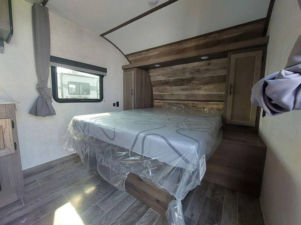 2025 Gulf Stream Conquest 248bh