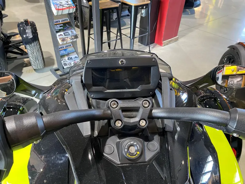 2022 Can-Am Spyder F3 SE S