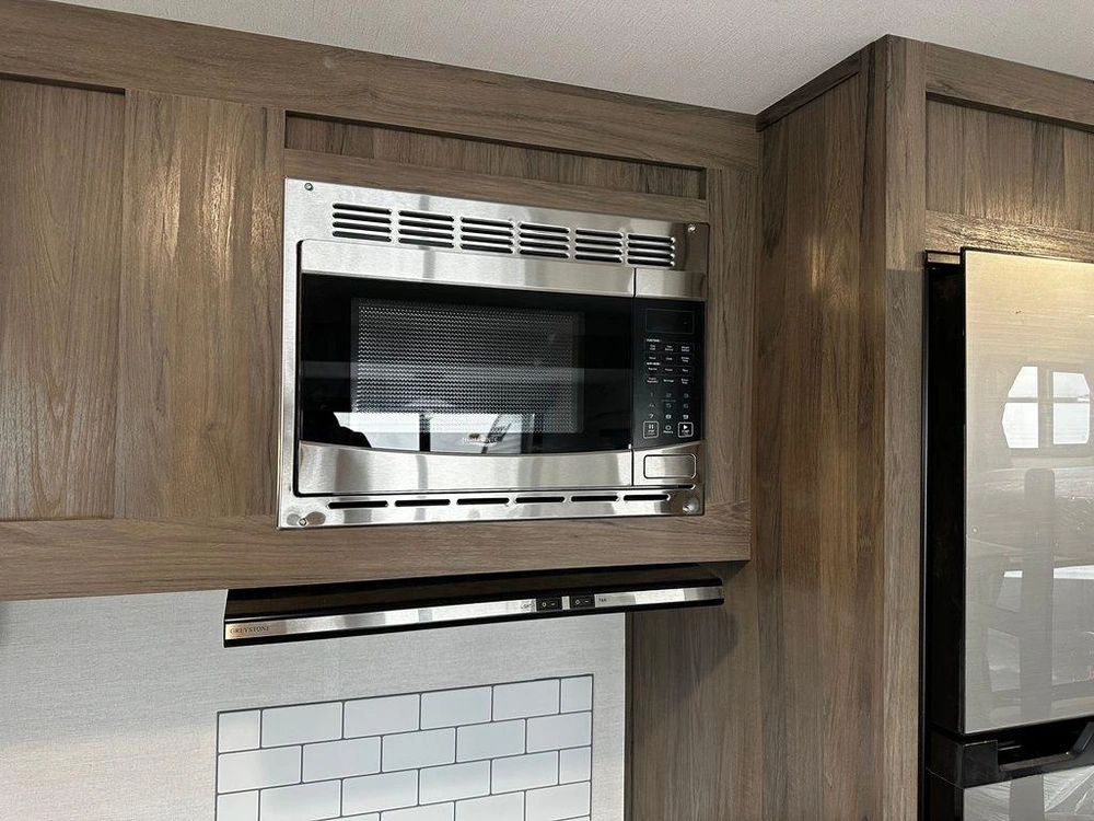 2025 Gulf Stream 28bbs alt