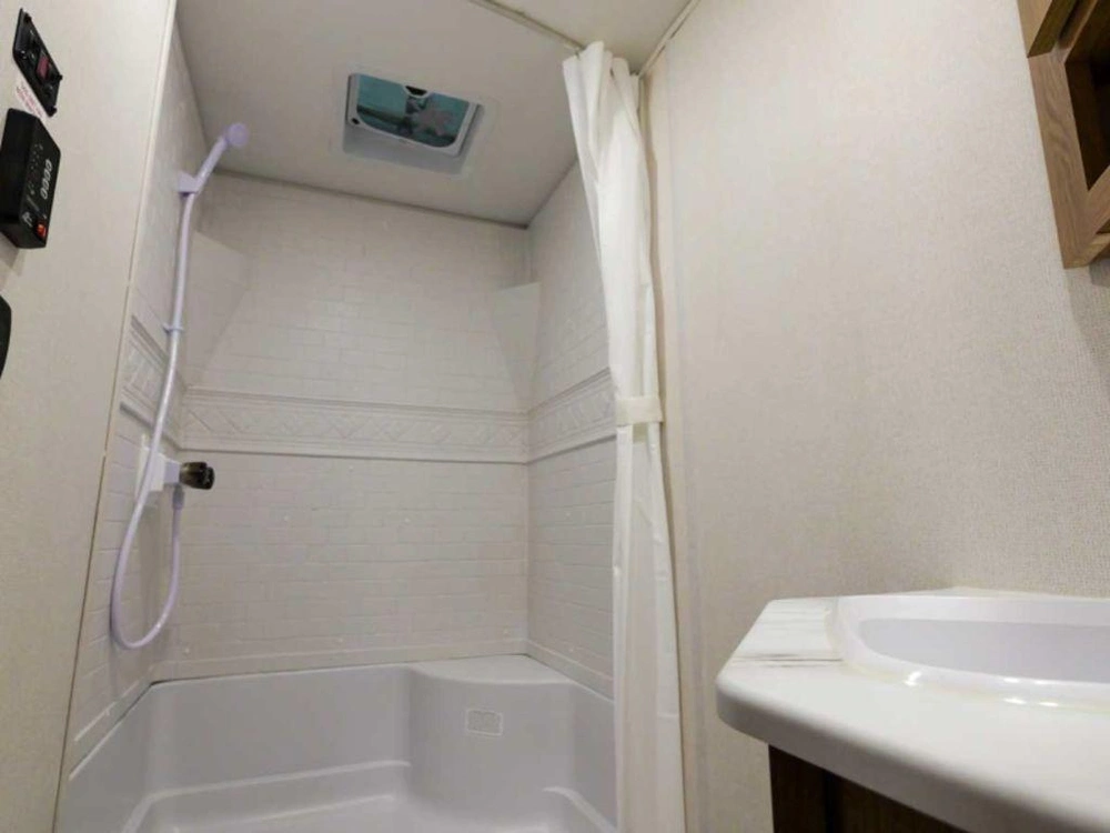 2023 Prime Time Avenger 27bbs alt