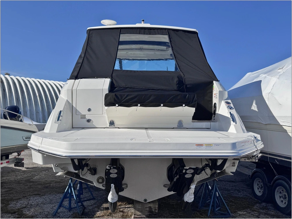 2025 Sea Ray Sundancer 320 alt