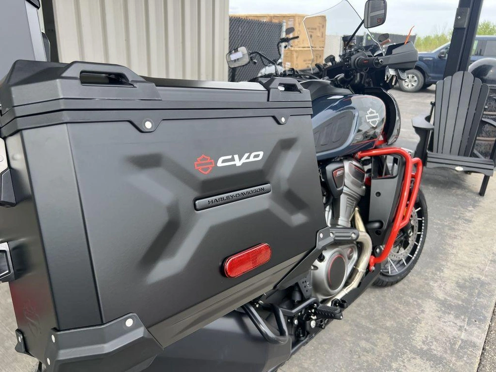 2025 Harley-davidson Ra1250se - Cvo™ Pan America® alt