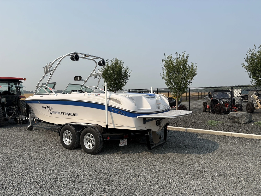2008 Air Nautique Team 211 alt