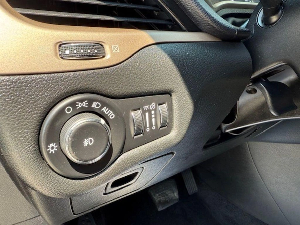 2014 Jeep Cherokee Limited 4x4 alt