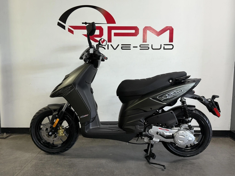 2026 Piaggio Typhoon alt