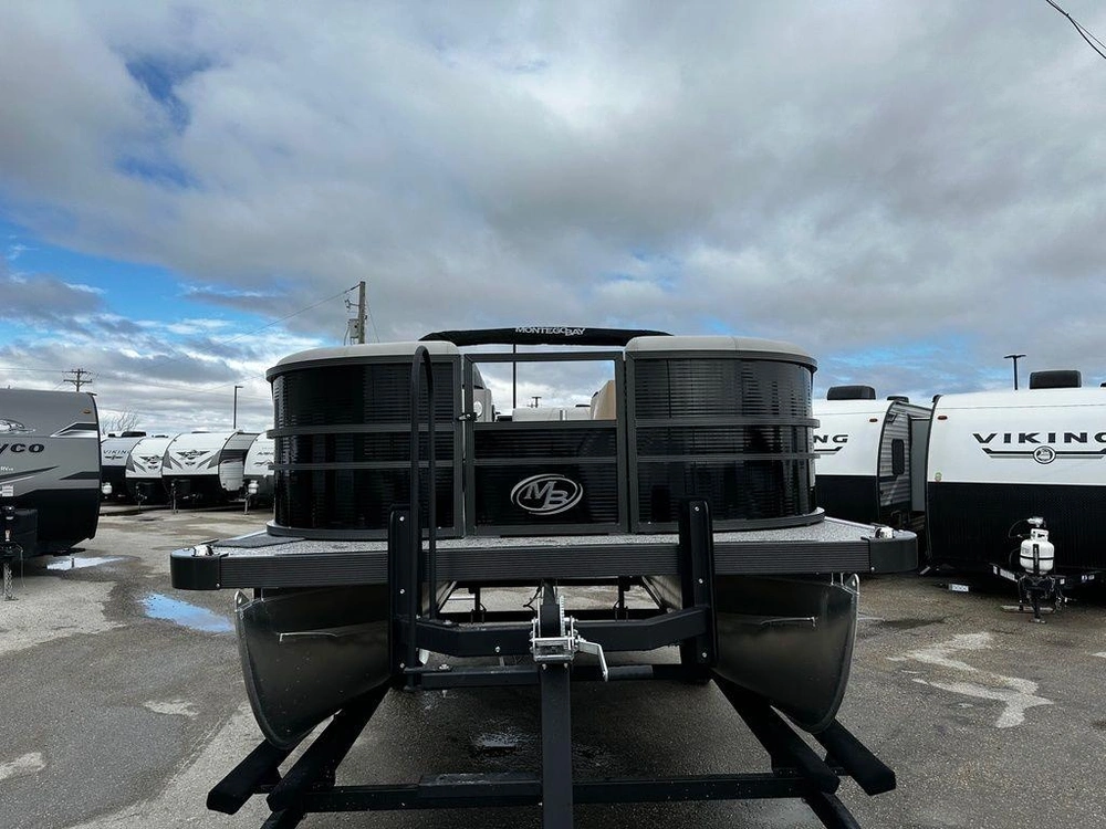 2025 Montego Bay 8518 Deluxe Cruising alt