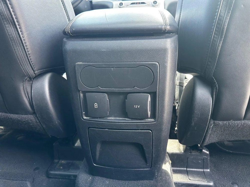 2022 Ford Explorer Xlt 4wd alt