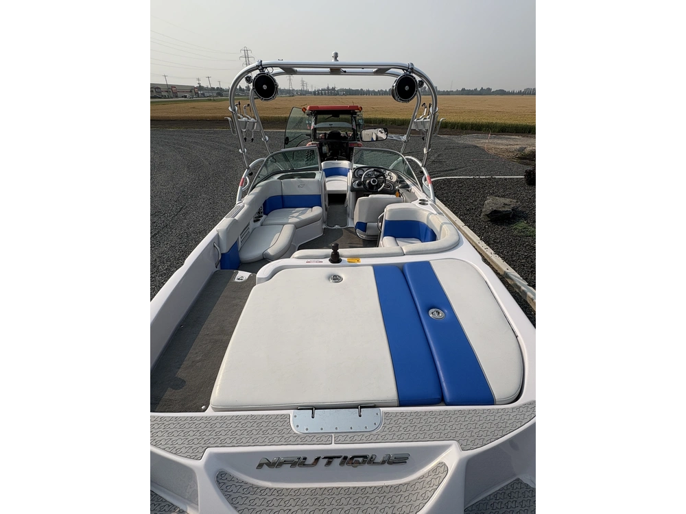 2008 Air Nautique Team 211 alt