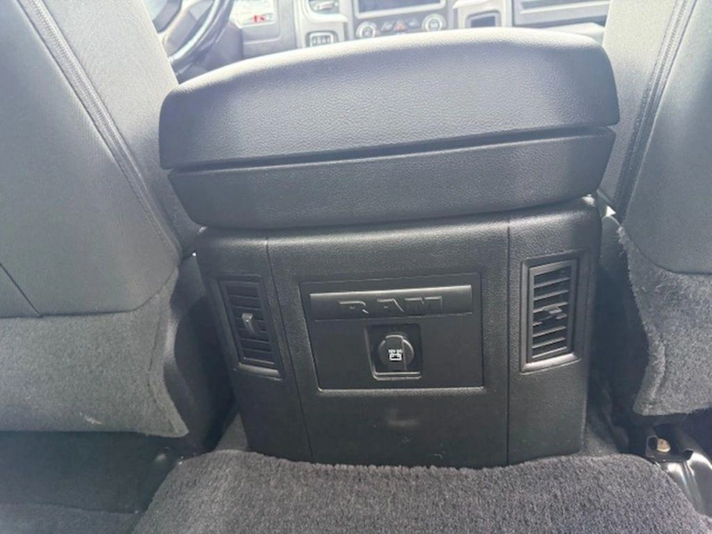 2022 Ram 1500 Classic alt