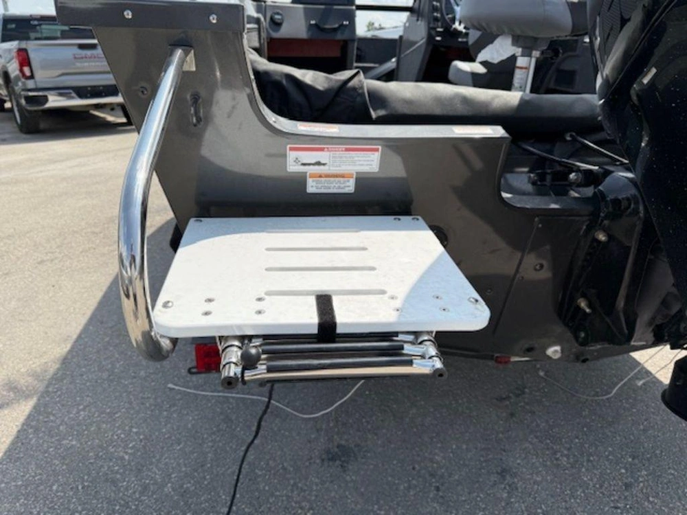 2025 Mirrocraft Holiday 1768 alt