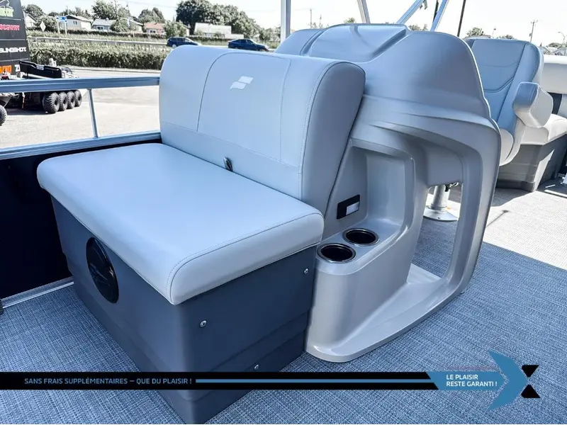 Starcraft Ponton LX 18F Fish de pêche moteur Suzuki 60HP inclus 2025