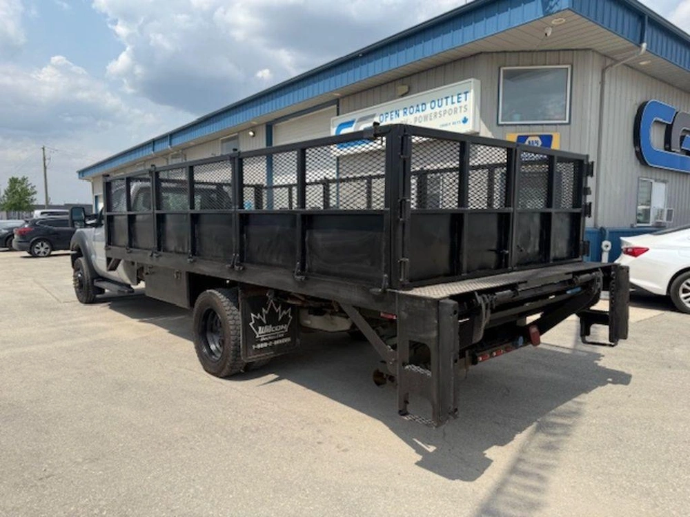 2015 Ford Super Duty F-550 Drw Flat Deck alt