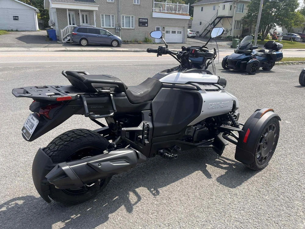 Can-am Cayon 2025 alt
