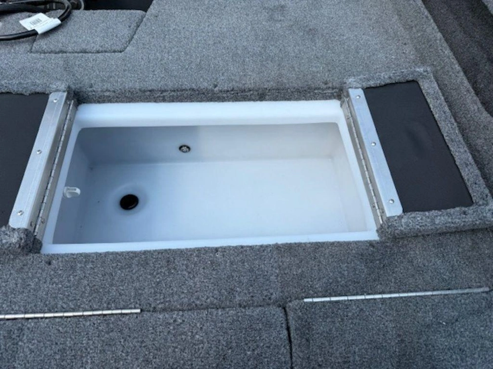 2025 Mirrocraft Holiday 1768 alt