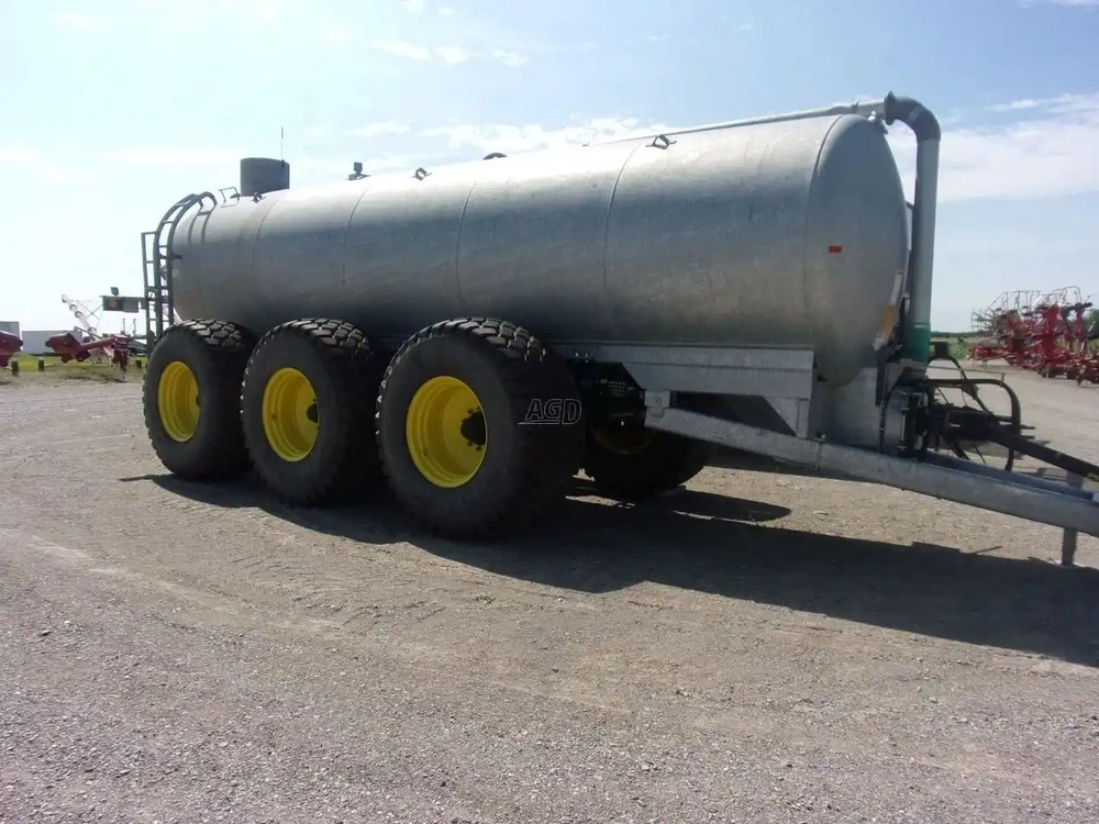 2023 Husky Tri-axle alt