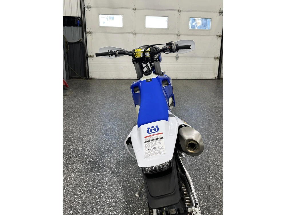 Husqvarna Fe 450 Heritage 2025 alt