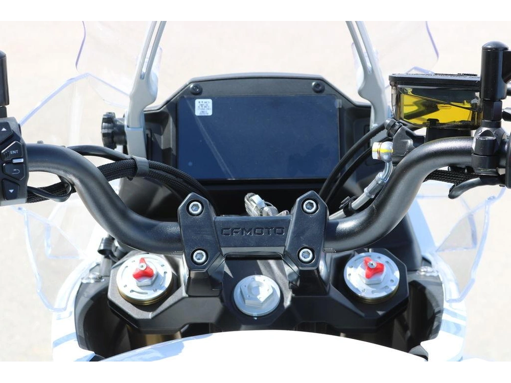 2023 Cfmoto 650mt Adventura alt