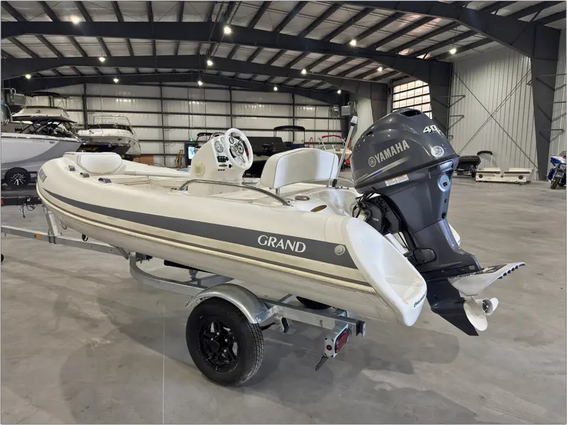 GRAND 380 2015