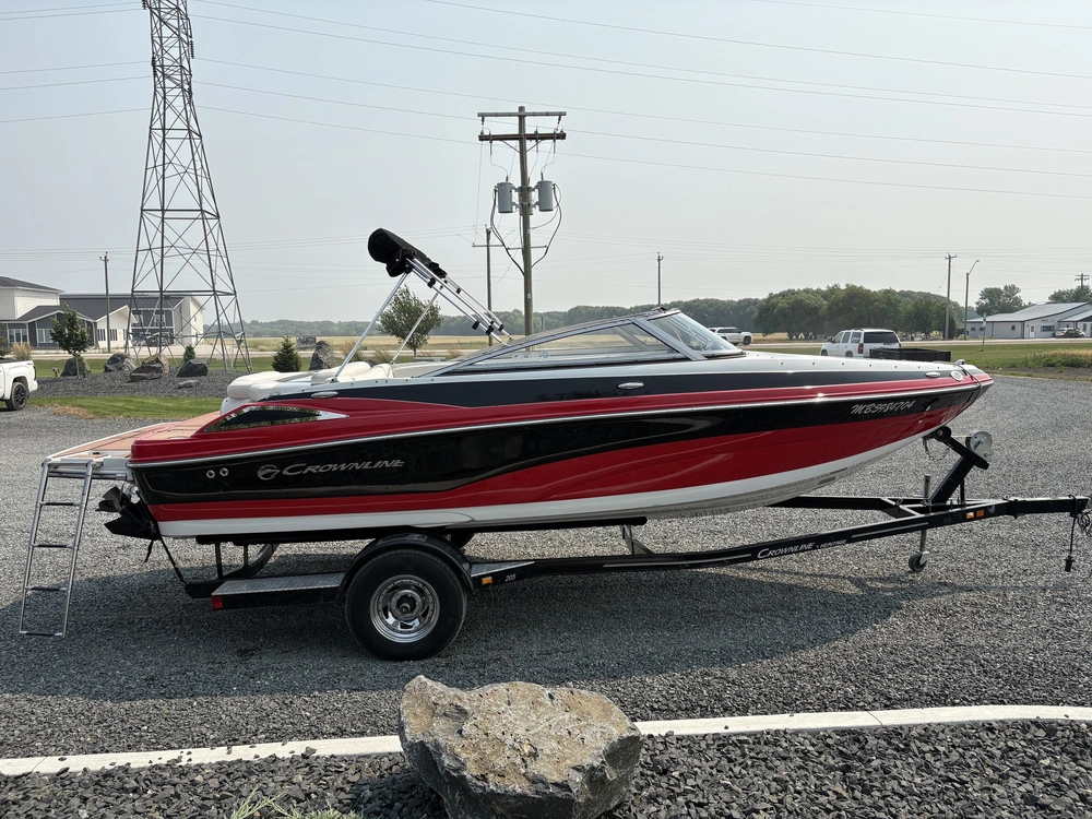 2017 Crownline 205ss alt