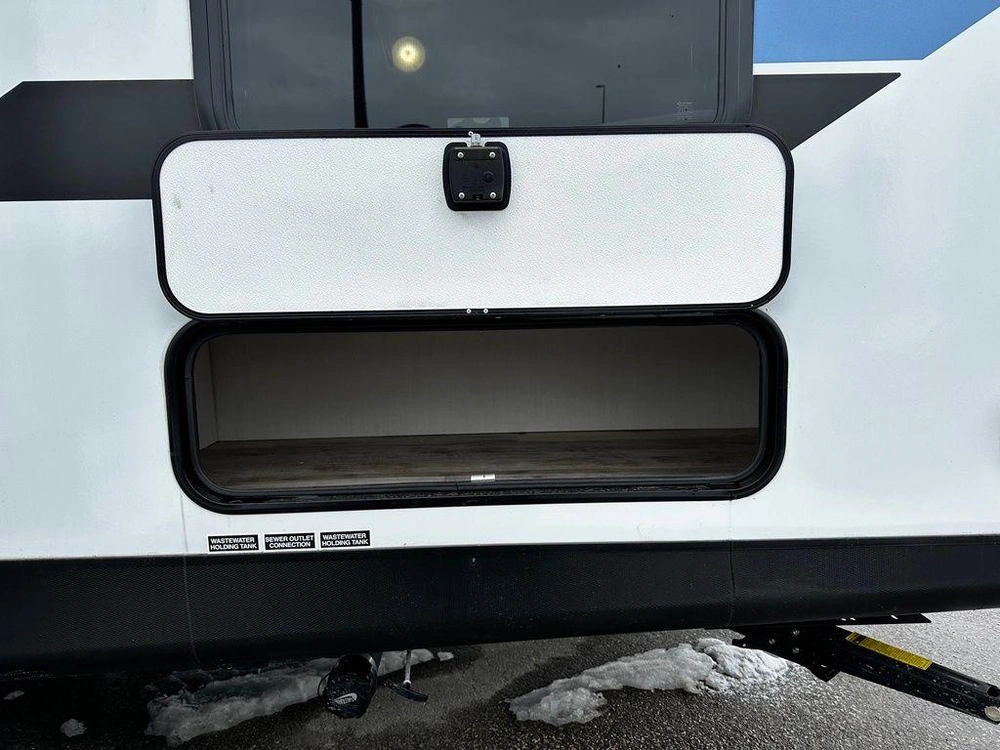 2025 Gulf Stream 28bbs alt