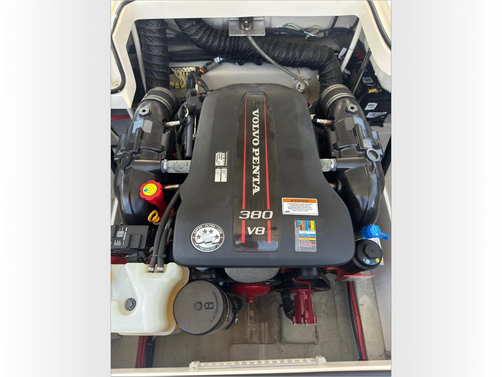 2016 Cobalt Boats R5 No Luxury Tax* alt