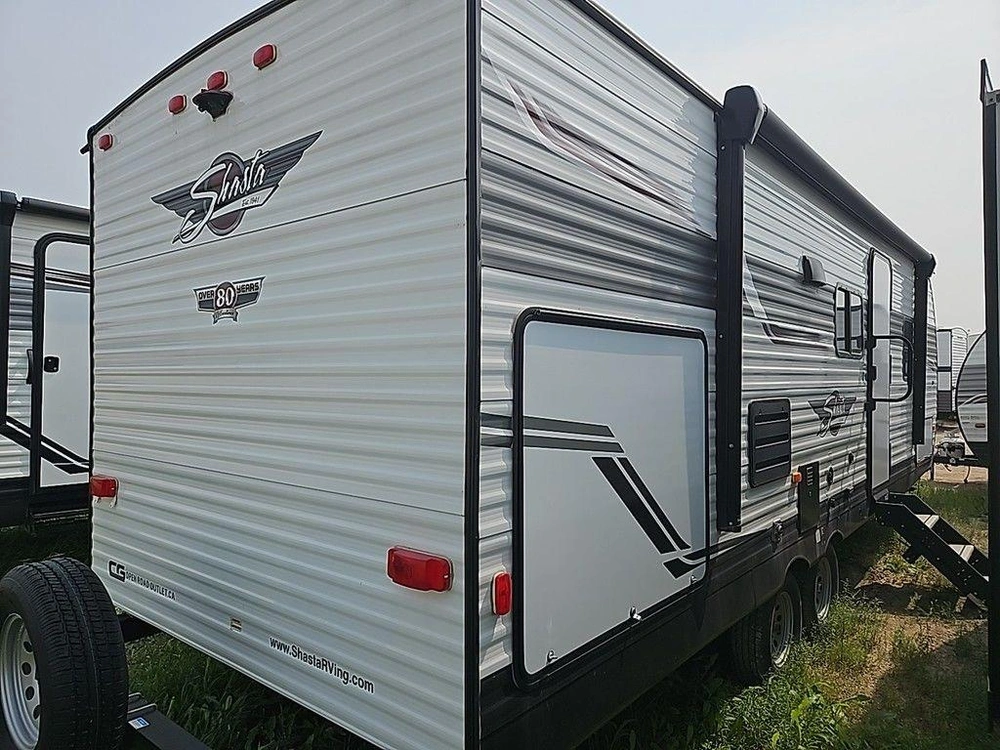 2022 Shasta 25rb alt