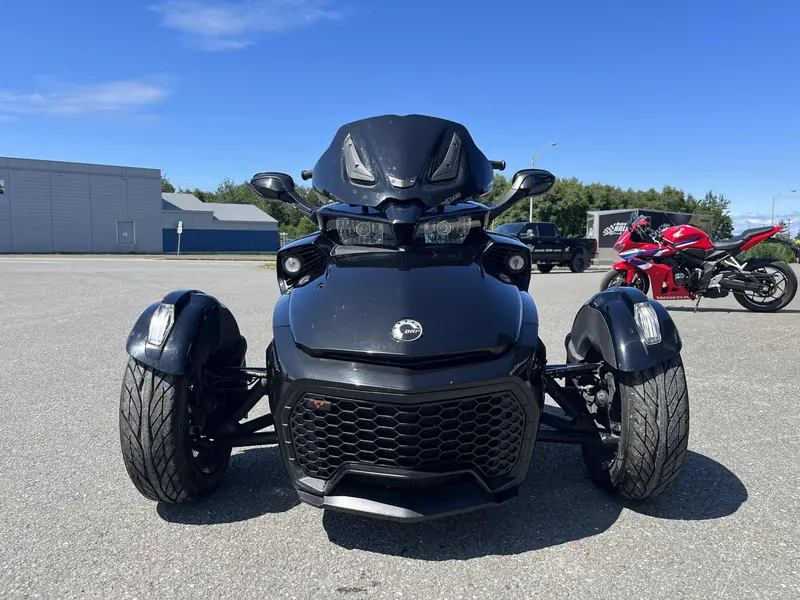 2020 Can-Am f3 1330
